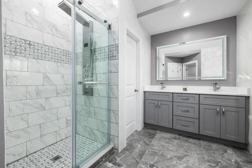 Top Reasons to Install Sliding Shower Doors in Your Home