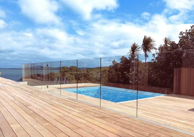 NZ Glass Balustrade Guide: Auckland & Christchurch